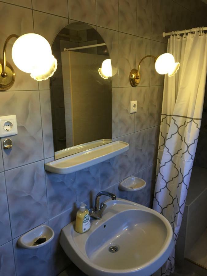 Stella Apartman Debrecen Buitenkant foto