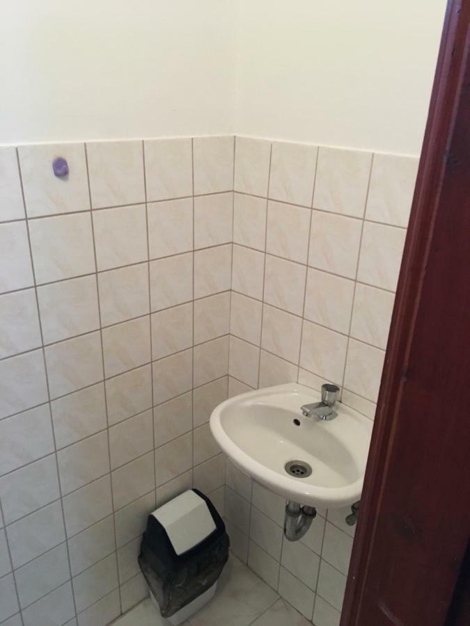 Stella Apartman Debrecen Buitenkant foto
