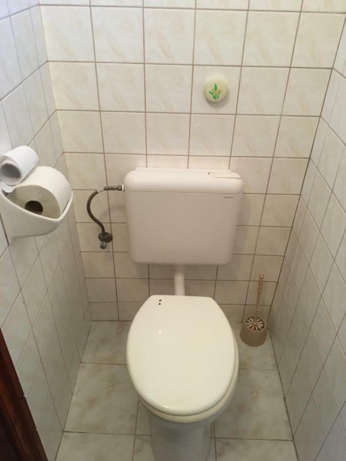Stella Apartman Debrecen Buitenkant foto